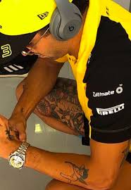 Photo by sutton images on september 15th, 2017 at singapore gp. Pin By Madison On Formula 1 Daniel Ricciardo Ricky Bobby Daniel