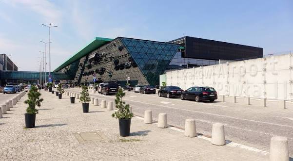 Kraków John Paul II International Airport - Wikipedia