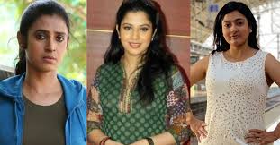 Vijayalakshmi silks honours 100 years of the legacy with a beautiful collection of pure silk sarees online to match every mood, style and celebration. Vijayalakshmi Is In Severe Depression Kasthuri And Gayathri Visit Actress After She Attempted Suicide