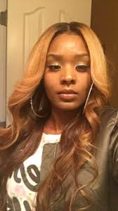 Black And Honey Blonde Ombre Wig Honey Blonde And Brown Middle Part Sewin Blonde Middle Part Sewin Bundles Color And Wig Unit Are Crafted By Weave Hairstyles Blonde Weave Honey Blonde Hair