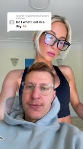 Alix Earle's Diet: Calorie Breakdown & Nutrition