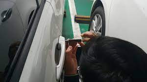 The technology in modern cars has turned driving into a fun experience. Unlock Door Bmw 3 Series E90 320d Without A Key Youtube