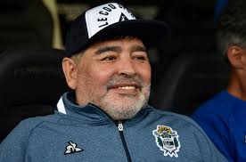 Argentine legend diego maradona died on wednesday at the age of 60 at his home on the outskirts of buenos aires following a heart attack. Diego Armando Maradona Dies At 60 Stars React Billboard