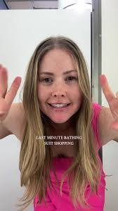 Jaclyn Leach's Instagram, Twitter & Facebook