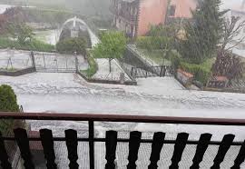 Meteo peschiera del garda ☀ previsioni del tempo per peschiera del garda, temperature, precipitazioni, venti, irraggiamento solare, inquinamento dell'aria. Forte Grandine In Alta Val Seriana Video Valseriana News