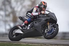 Being a german motorcycle, the quality of the bike is unimaginable. Bmw M 1000 Rr Ridden By Michael Van Der Mark