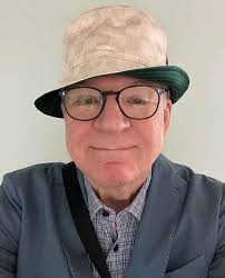 Steve Martin desmente aposentadoria e diz que foi mal interpretado