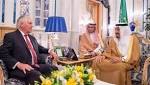 الملك سلمان يبحث مع تيلرسون