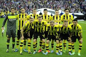 Borussia dortmund vs bayern munich. Borussia Dortmund S Team Pose Before The Uefa Champions League Final Football Match Between Borussia Champions League Final Champions League Borussia Dortmund