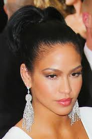 See pictures of cassie with different hairstyles, including long hairstyles, medium hairstyles, short hairstyles, updos, and more. Cassie Ventura S Hairstyles Hair Colors Steal Her Style
