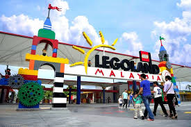 Kelantan and terengganu are in the northeast; These Major Attractions In 13 States Of Malaysia Will Feed Your Wanderlust Klnow
