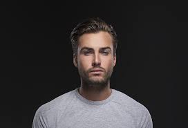 Dave roelvink heeft er per ongeluk een nieuwe vriendin bij. Vriendin Dave Roelvink Niet Jaloers Vanwege Vrouwelijke Aandacht Easybookings