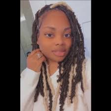 Amber Lightsey's Instagram, Twitter & Facebook