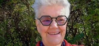 Nancy Ogilvie's Instagram, Twitter & Facebook