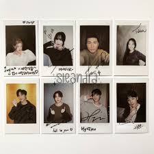 Seo jun y su ho disputan la atención de jugyeong. Harga Yuju Polaroid Terbaru Oktober 2021 Biggo Indonesia