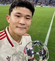 Amalie Vangsgaard has announced her departure from PSG. The Denmark  international was last linked to Juventus 👀