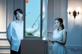 Meskipun drama korea terkenal dengan ceritanya yang romantis namun dengan kemampuan sang produser, mereka mampu membawakan alur ceritanya sehingga tidak monoton. 10 Drama Korea Yang Mulai Tayang Juli 2017 Inikpop