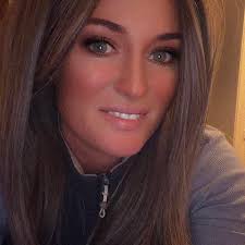 Hi All, I've got my first showing class next weekend. I've never done this  before and was wondering what's expected, what is worn etc. Any help will  be hugely appreciated. TIA x