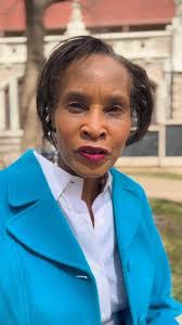 Freda Powell's Instagram, Twitter & Facebook