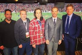 He is currently receiving an annual salary of $6 million from fox sports. Joe Buck Net Worth Reportedly Earns 6 Million To 7 Million Per Year Ecelebrityspy