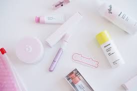 Glossier was created by a group of beauty editors that have (literally) tried everything out there and know what works. Glossier Worth The Hype