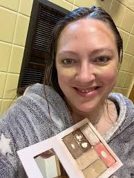 Minneapolis based Moonglow makeup range introduction by Samantha Rei