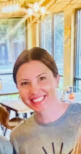 Laura Barta's Instagram, Twitter & Facebook