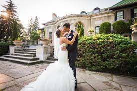 Your ceremony or photography will be set amid the magnificent landscape of breathtaking panoramas and formal gardens of unusual beauty. 20 Parkwood Estates Wedding Ideas Estate Wedding Parkwood Wedding