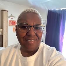 Hairstylist specializing in natural hair in Milford/Dover?