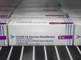 Neben der wirksamkeit kommt es bei. Astrazeneca Impfung Offenbar Weniger Wirksam Coronavirus Wien Vienna At