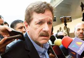 Ajustan el cinturón a las escuelas de tiempo completo