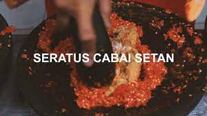 Campurkan 5 sdm tepung terigu, 1 sdm tepung maizena, beri garam, kaldu bubuk, lada, bubuk bawang putih ambil ayam yang telah di goreng bersamaan dengan sambal lalu digeprek hingga agak hancur. Ayam Geprek 100 Cabai Sumpah Gak Kuat Youtube