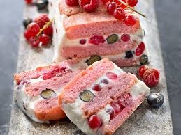 Buche Aux Fruits Rouge Et A La Brousse Recettes Recette Recettes Noel Recette Alimentation