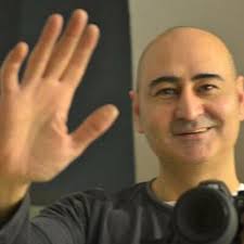 Víctor Efrén Castro (@Vicastro85)