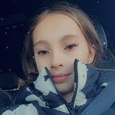 Danielle Kouba's Instagram, Twitter & Facebook