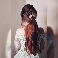 Soft curls are always fair game when it comes to wedding hairstyles. Easy And Trending Hairstyles For Sister Of The Bride