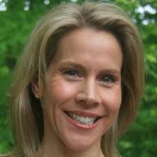 Terri Snow's Instagram, Twitter & Facebook