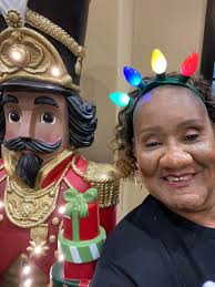 NCNW Barbara Jordan Houston Section Youth had a great time volunteering at  the Holiday Soul Nutcracker Market 🎄🤗 and we had a great time shopping  🛍🫣 It was incredible to be part