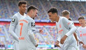 Der 32 jahre alte guard war zwischen 2010 und 2015 mit. Fc Bayern Munchen 2 Diese Spieler Verfugen Bei Fifa 21 Uber Das Grosste Potenzial Seite 1