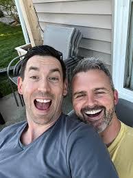 Darin Moon's Instagram, Twitter & Facebook