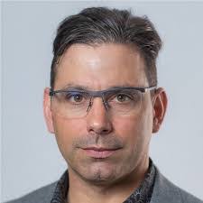 Martin Topper's Instagram, Twitter & Facebook