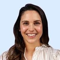 Sarah Leary's Instagram, Twitter & Facebook