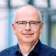 Endlich ist es soweit und wir (Joachim E. Lask und ich) dürfen die Proofs  für unser Buch "Elterliche Skills in Organisationen