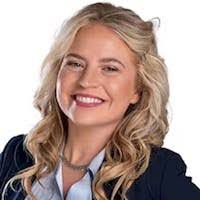 Evangeline Sutton's Instagram, Twitter & Facebook