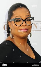 Oprah winfrey 2016 hi-res stock photography and images