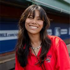 This summer, I had the incredible opportunity to work as a photographer  with Fans First Entertainment, the organization behind the Savannah Bananas  and the other three Banana Ball teams. I was… |