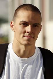 Pestra življenjska pot Američana, ki je na olimpijskih igrah tekel za  Slovenijo