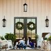 Farmhouse style lighting is classy, and yet it provides a sharp finishing touch to a contemporary room. 1