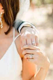 Cute Wedding Photo Idea Close Up Shot Of Couple S Wedding Rings Cheers Babe Photo Wedding Ring Pictures Wedding Rings Photos Couple Wedding Rings