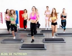 Un entrenamiento muy fácil y esencial para empezar a practicar los ejercicios aerobicos, que uno se puede hacer desde su casa. Ejercicios Aerobicos Sin Salir De Casa Blog De Nutricion